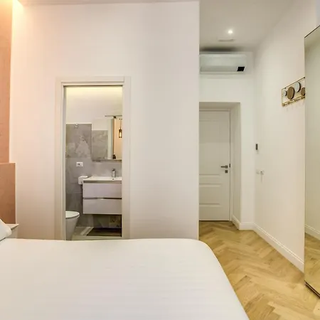 Vatican Eagle רומא