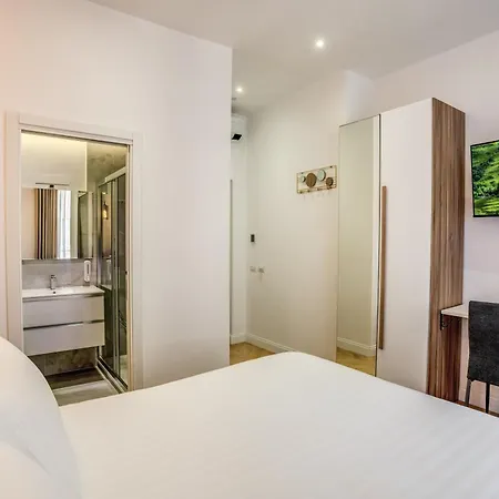 Vatican Eagle * רומא