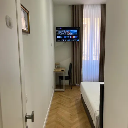 Vatican Eagle 公寓 *