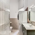 Vatican Eagle Apartment *