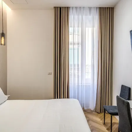 Vatican Eagle Apartmán *